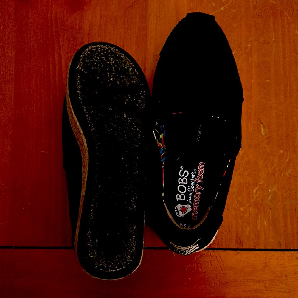 Bobs memory foam wedge shoes size 6.5